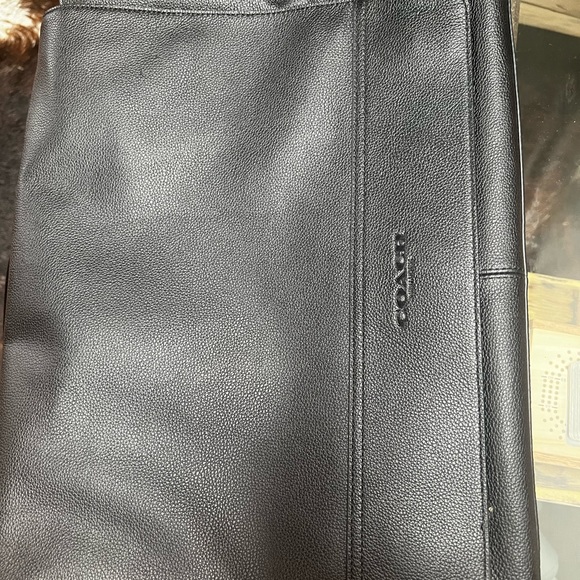 *****SOLD********Coach messaged/laptop bag never used - Picture 2 of 9